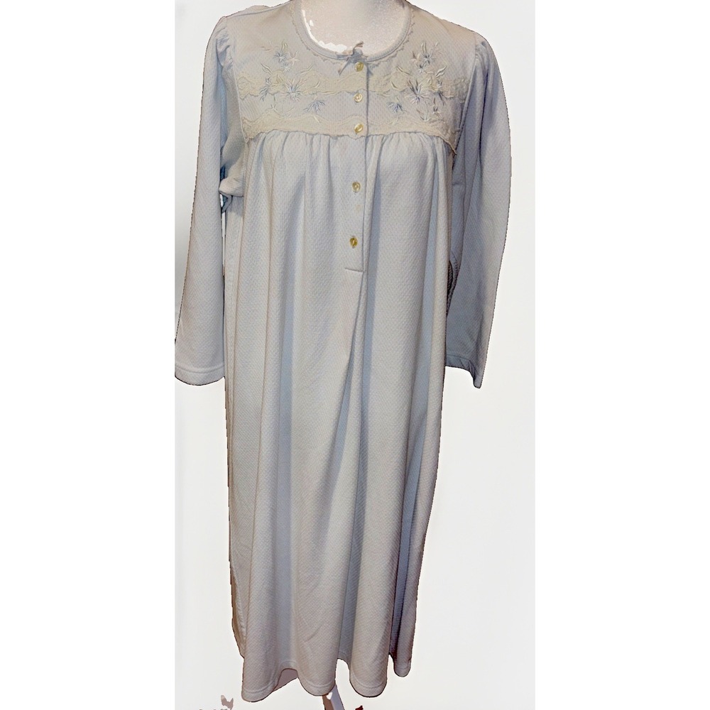 Vtg Heavenly Bodies Lace Embroidered soft micro waffle Nightgown Light Blue M